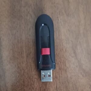 Andis Black and Red USB Flash Drive